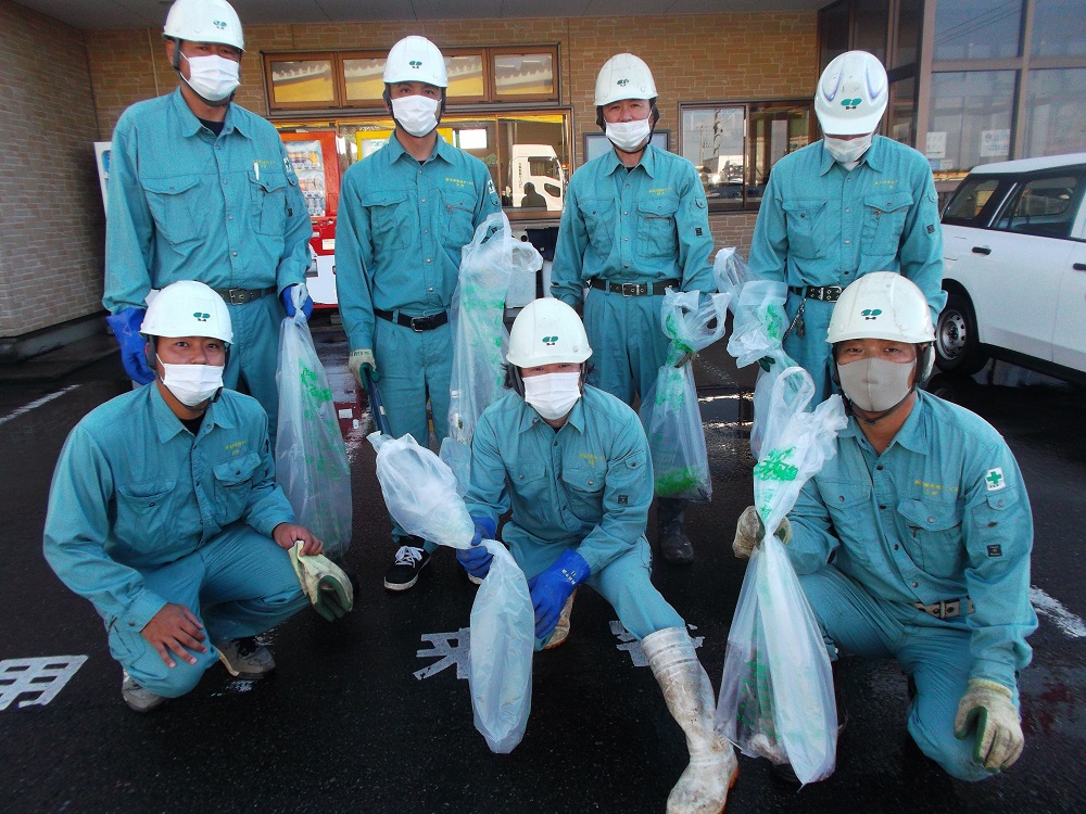 県道159号線ごみ拾い