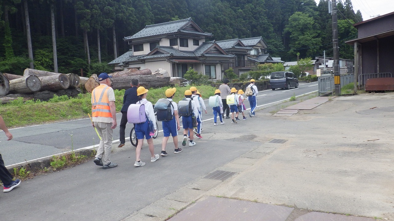 通学路見守り活動